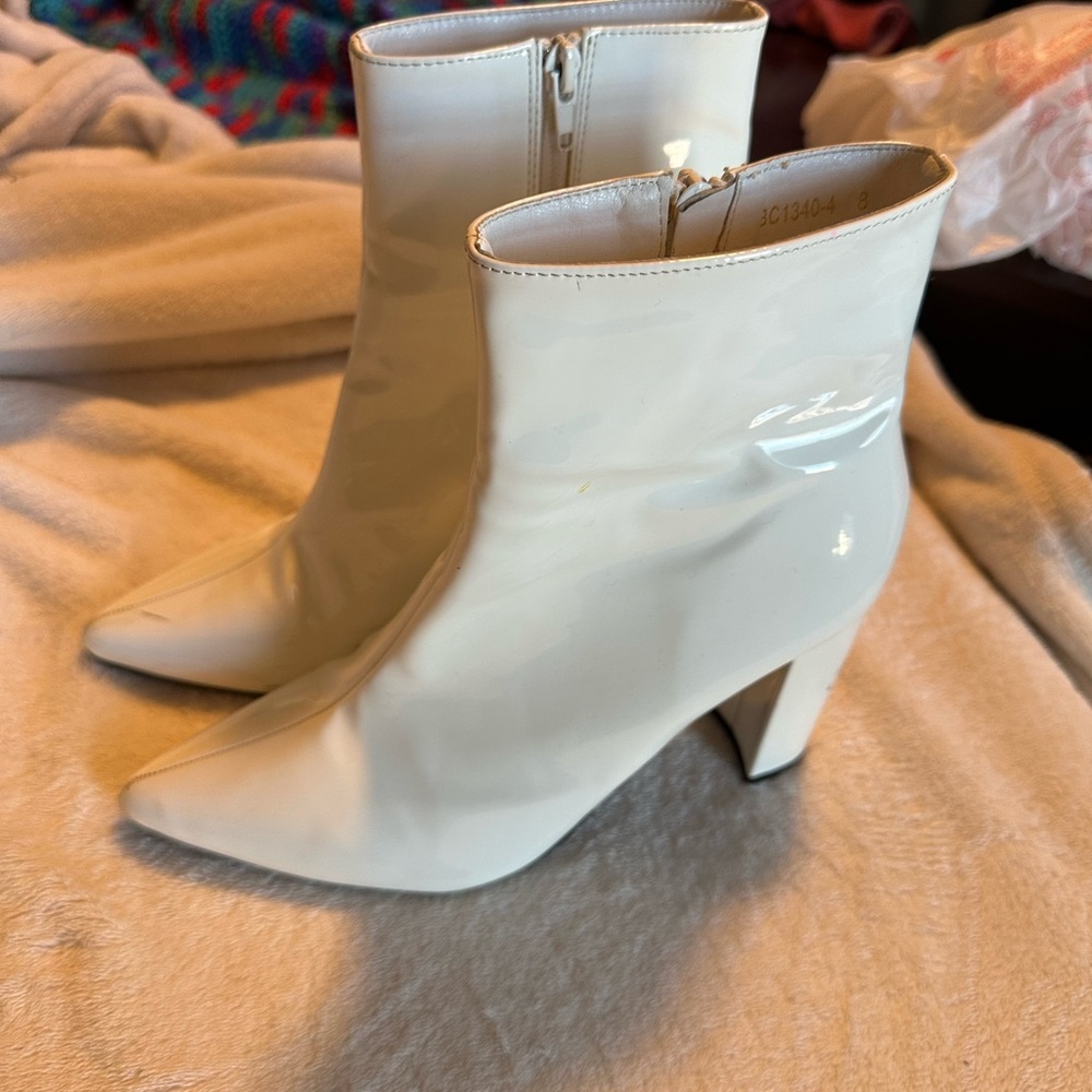 Elegant White Ankle Boots
